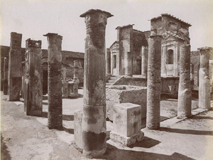 Развалины храма Исиды в Помпеях
